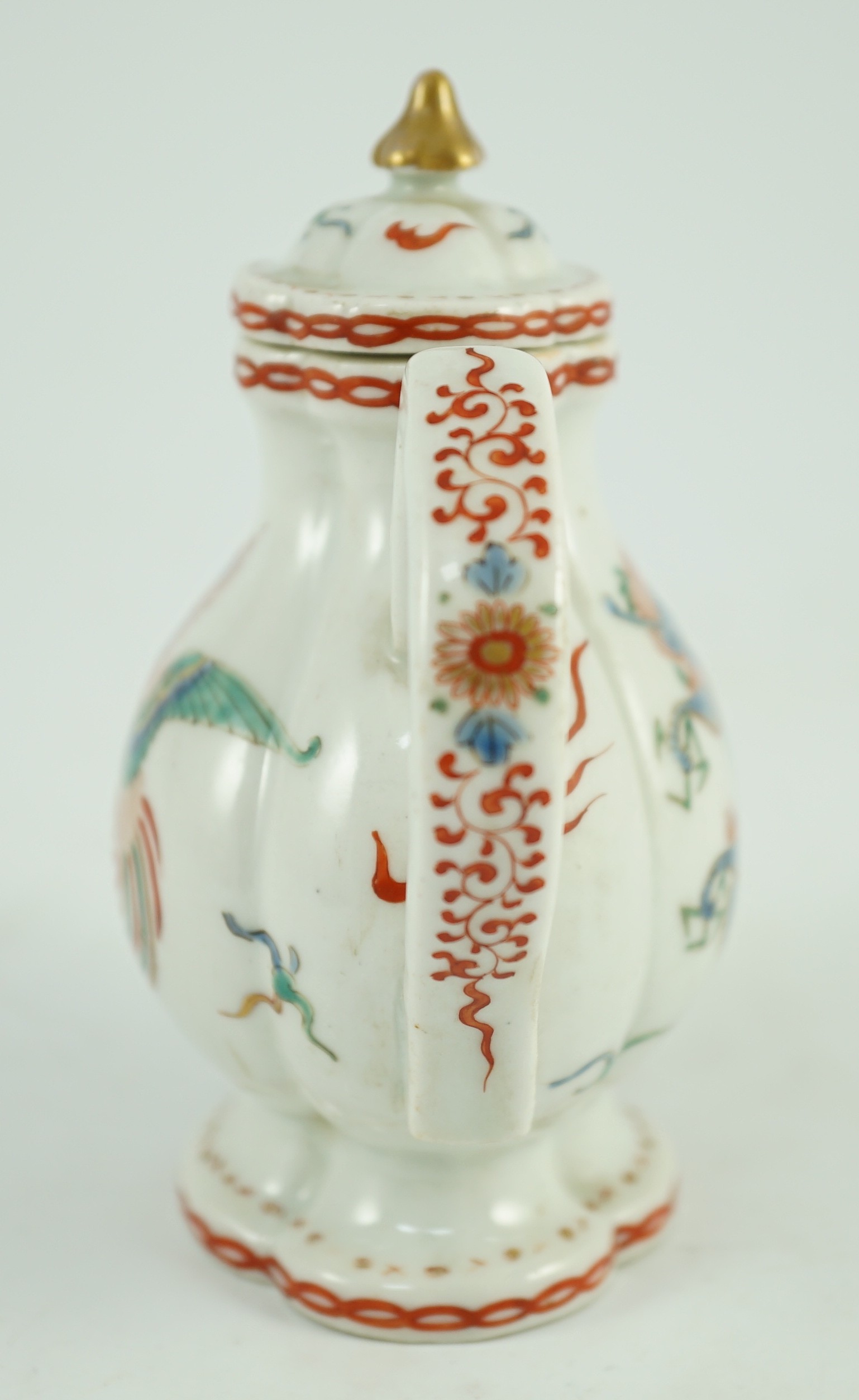 A small Japanese Arita kakiemon style water or teapot, possibly Edo period, 11 cms high, 10.8cm high